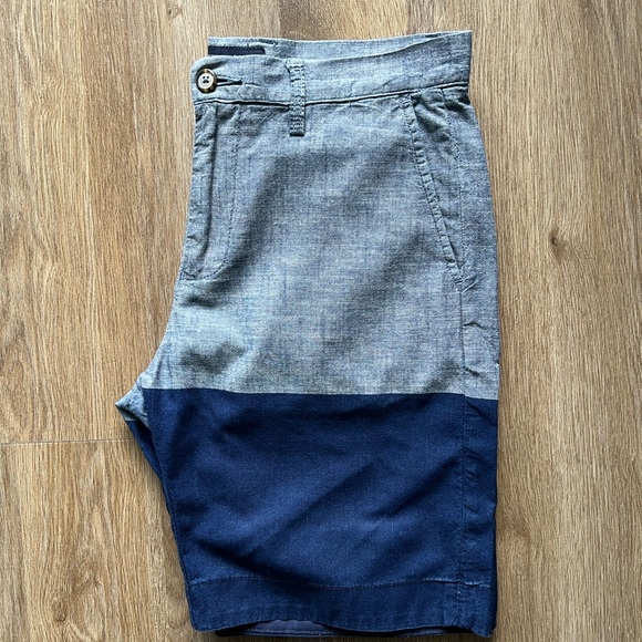 Cambray Blue Tommy Hilfiger Short - Picture 2 of 3
